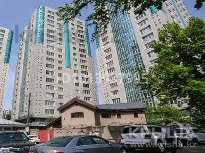 2-комнатная квартира · 90 м² · 19/20 этаж, мкр Самал, Достык 162 — ТЦ. Достык Плаза. напротив дома 162 за 30 000 ₸ в Алматы, Медеуский р-н