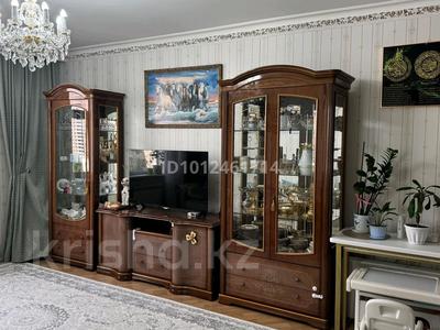 4-бөлмелі пәтер · 131.9 м² · 8/18 қабат, Кенесары 51, бағасы: 60 млн ₸ в Астане, р-н Байконур