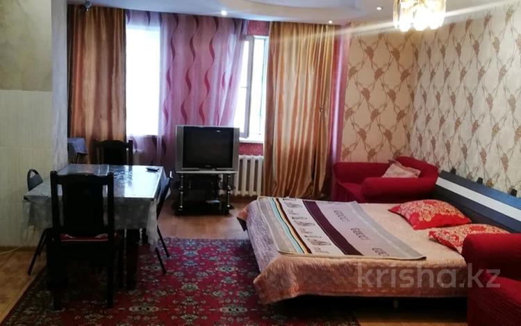 1-комнатная квартира · 44 м², Сарайшык 5 — Акмешит за 10 000 ₸ в Астане — фото 2