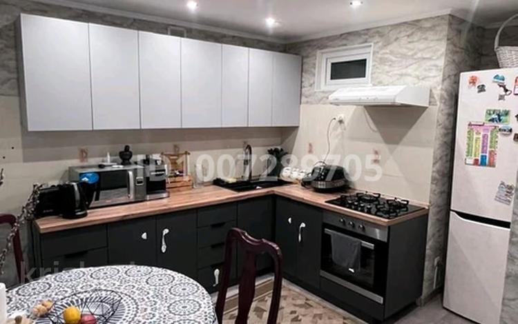 4-комнатная квартира · 76 м² · 4/4 этаж, Микрорайон 1 2 за 29 млн 〒 в Конаеве — фото 2