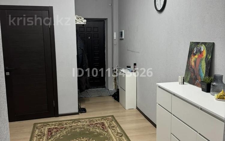 1-комнатная квартира · 52 м² · 3/9 этаж, 10 25 за 130 000 ₸ в Аксае — фото 6
