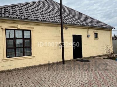 Отдельный дом · 6 комнат · 160 м² · 10 сот., Вишневая за 22.5 млн 〒 в Уральске