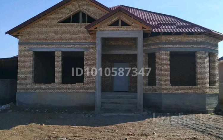 Жеке үй · 6 бөлме · 241 м² · , мкр Северо-Запад, Тарақтас 34 — Көркем тойханадан кейін 7 ші көшеде орналасқан., бағасы: 45 млн ₸ в Шымкенте, Абайский р-н — фото 2