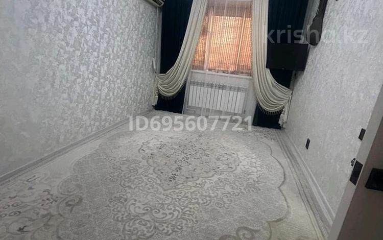 1-бөлмелі пәтер · 36 м² · 1/5 қабат, 32Б мкр, 32Б ш/а. 8/1 — Дарын орта мектебінің қасы, бағасы: 11 млн ₸ в Актау — фото 2