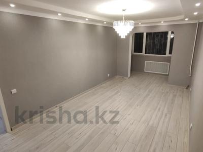 2-комнатная квартира, 53 м², 1/5 этаж, мкр Аксай-4 74 за 32.5 млн 〒 в Алматы, Ауэзовский р-н