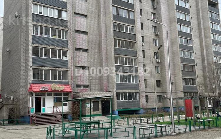 1-бөлмелі пәтер · 34 м² · 5/10 қабат, Физкультурная 9/2, бағасы: 21.5 млн ₸ в Семее — фото 3