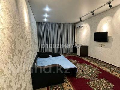 1-комнатная квартира · 60 м² · 1/6 этаж, мкр 12 45 — Мкр 12 дом 45 за 1 700 〒 в Актобе