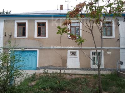 Жеке үй · 8 бөлме · 200 м² · 10 жүзд., Яссави 54 — Ходжанова, бағасы: 54 млн ₸ в Кентау