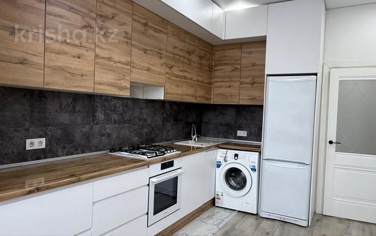 2-бөлмелі пәтер · 74 м² · 5/5 қабат, мкр. Алтын орда 50е, бағасы: 26.2 млн ₸ в Актобе — фото 3