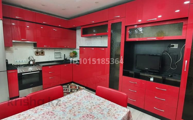 2-комнатная квартира · 52 м² · 1/2 этаж, мкр 13-й военный городок 9 за 280 000 ₸ в Алматы, Турксибский р-н — фото 4