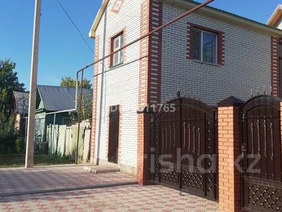 Дом · 7 комнат · 550 м², Асан Тайманова 82 — Пересечение улиц Никиты Савичева и Габдуллы Тукая за 70 000 〒 в Уральске
