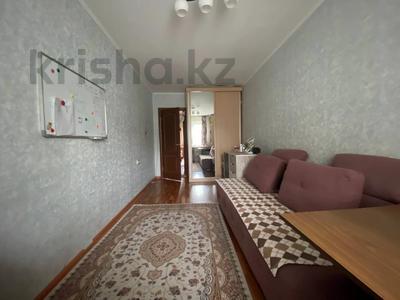 3-комнатная квартира, 60 м², 3/4 этаж, мкр №9 за 29 млн 〒 в Алматы, Ауэзовский р-н
