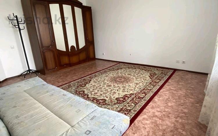 1-бөлмелі пәтер · 45 м² · 6/9 қабат, Нур Сити 4мкр 22, бағасы: 100 000 ₸ в Актобе — фото 2