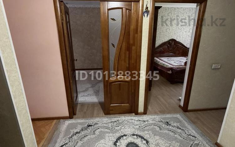 3-бөлмелі пәтер · 74.7 м² · 4/4 қабат, 12-шағынаудан 239, бағасы: 32 млн ₸ в Шымкенте, Енбекшинский р-н — фото 2