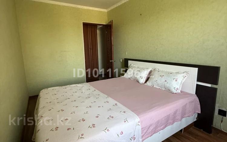 1-комнатная квартира · 40 м² · 3/5 этаж, 3а — Возле мурагера за 8 000 ₸ в Атырау, мкр Привокзальный-3А — фото 2