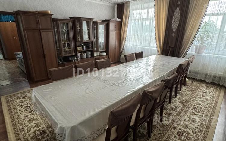 4-комнатная квартира · 62 м² · 2 этаж, Жилмассив Солнечный 11 — На солнечном напротив школы №34 за 12 млн ₸ в Таразе — фото 3