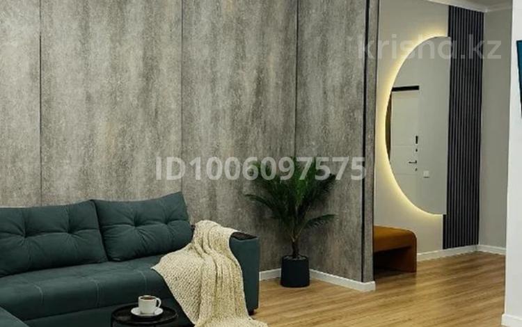 3-бөлмелі пәтер · 97 м² · 4/9 қабат, Есенжанова 3/2, бағасы: 39 000 ₸ в Уральске — фото 2
