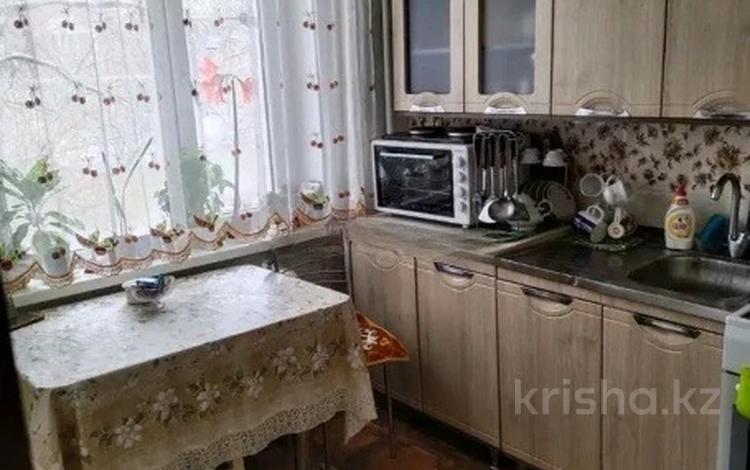 3-бөлмелі пәтер · 60 м² · 3/5 қабат, Старый город, 8 МАРТА, бағасы: 12 млн ₸ в Актобе — фото 2