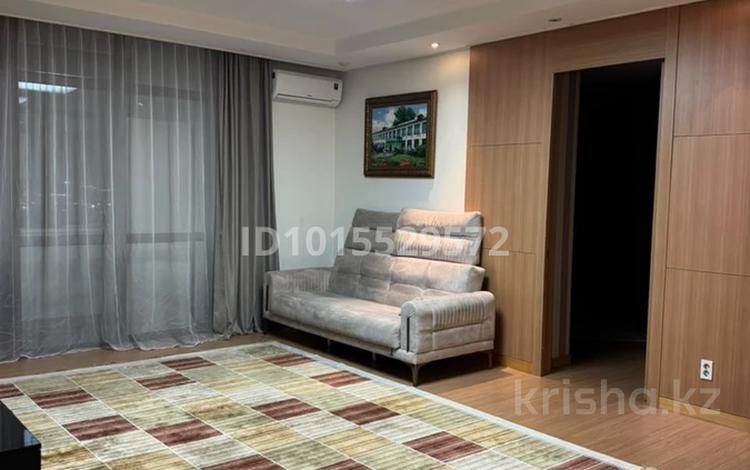 3-комнатная квартира · 95 м², проспект Кошкарбаева 2 за 400 000 ₸ в Астане, Сарайшык р-н — фото 2