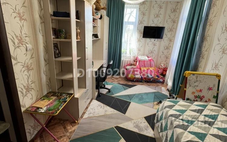 3-бөлмелі пәтер · 69 м² · 2/2 қабат, Аль фараби 58, бағасы: 11 млн ₸ в Аксае — фото 2