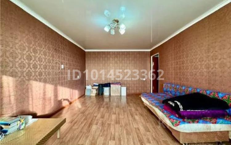 3-комнатная квартира · 63 м² · 5/5 этаж, Пришахтинск, 23й микрорайон 1 за 14.5 млн ₸ в Караганде, Алихана Бокейханова р-н — фото 8
