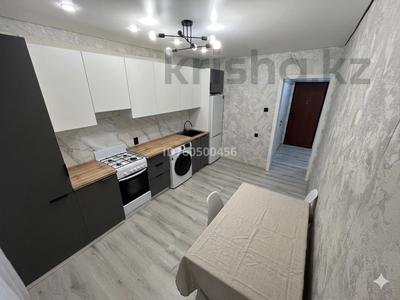 1-комнатная квартира · 40 м² · 10/10 этаж, мкр Женис 7 — Азия Молл за 15.5 млн 〒 в Уральске