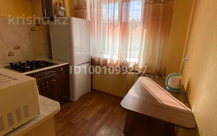 1-комнатная квартира · 32 м² · 2/4 этаж, Интернациональная 59 за 12 000 ₸ в Петропавловске — фото 2