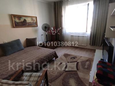 1-комнатная квартира · 30 м² · 7/9 этаж, мкр Аксай-1А 7 за 9 500 ₸ в Алматы, Ауэзовский р-н