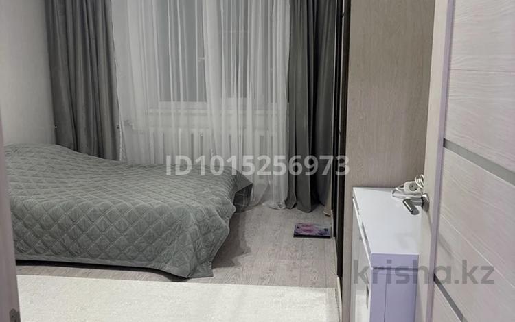 3-комнатная квартира · 70 м² · 9/9 этаж, 5мкр 7 дом за 25 млн ₸ в Аксае — фото 2