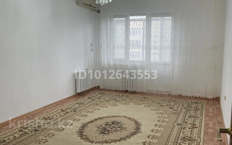 2-комнатная квартира · 67 м² · 8/9 этаж, мкр. Алмагуль 10 за 150 000 ₸ в Атырау — фото 2