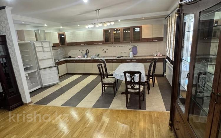 4-бөлмелі пәтер · 190 м² · 7/8 қабат, Дулатова 53, бағасы: 350 000 ₸ в Кокшетау — фото 2
