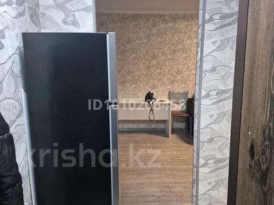 2-комнатная квартира · 44 м² · 2/5 этаж, мкр Аксай-2 10 за 260 000 〒 в Алматы, Ауэзовский р-н