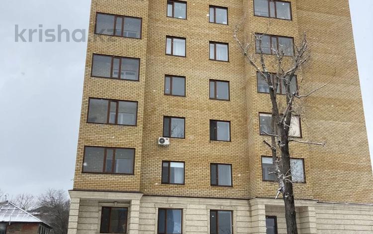 2-комнатная квартира · 57.9 м² · 9/9 этаж, Ак Сатпаева 1 за 22.5 млн ₸ в Семее — фото 2