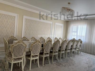 Отдельный дом · 4 комнаты · 185 м² · 15 сот., Медеу АТП 1 — Жумабаева за 49 млн ₸ в Караоткеле
