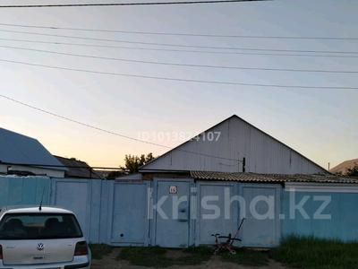 Отдельный дом · 2 комнаты · 100 м² · 6 сот., Жанкожа батыр 14 за 19 млн ₸ в Уральске
