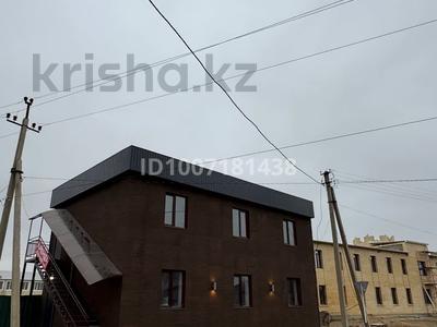 Свободное назначение, офисы, магазины и бутики, общепит, салоны красоты, медцентры и аптеки, образование, развлечения, студии · 180 м² за 599 940 〒 в Атырау, мкр Жеруйык