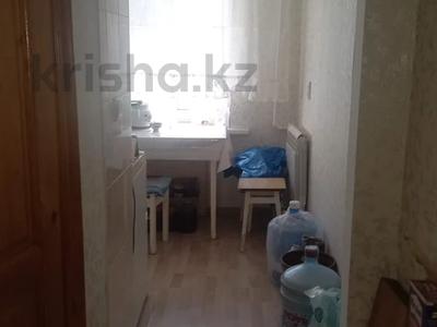 2-бөлмелі пәтер · 44 м² · 2/5 қабат, 2 ш/а., бр. жубановых, бағасы: 13 млн ₸ в Актобе, мкр 8