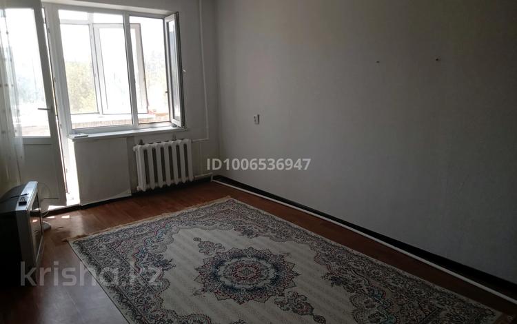 2-бөлмелі пәтер · 48 м² · 3/5 қабат, мкр 6, Алии Молдагуловой 39 — Космос, бағасы: 17.6 млн 〒 в Актобе — фото 2