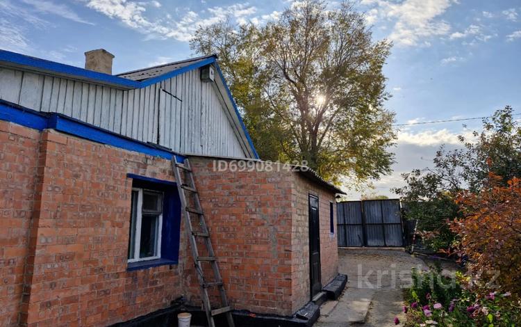 Часть дома · 4 комнаты · 56 м² · 3 сот., мкр Михайловка , Жилстроеская 47/2 — Стальной двор за 16.5 млн ₸ в Караганде, Казыбек би р-н — фото 10