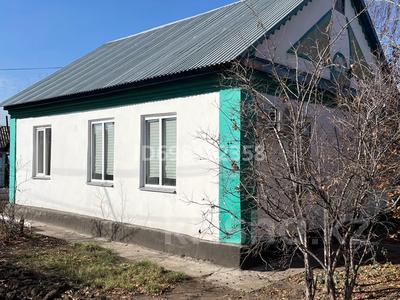 Продажа домов и дачи в Карагандинской обл.: Отдельный дом · 4 комнаты · 66.3 м² · 9 сот., проспект Мира 133 за 23 млн 〒 Отдельный дом · 4 комнаты · 66.3 м² · 9 сот., проспект Мира 133 за 23 млн 〒 в Темиртау