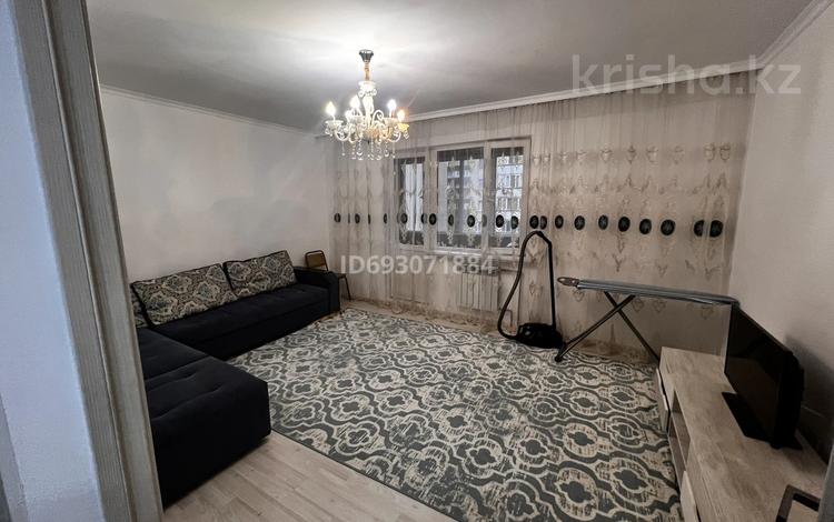 2-комнатная квартира, 70 м², 4/9 этаж помесячно, мкр Аксай-1А 26а — Ташкентская Момышулы