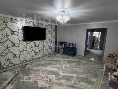 2-бөлмелі пәтер · 82 м² · 6/10 қабат, Ескі аэропорт ш/а., Самал 86, бағасы: 32 млн ₸ в Уральске, мкр Старый Аэропорт
