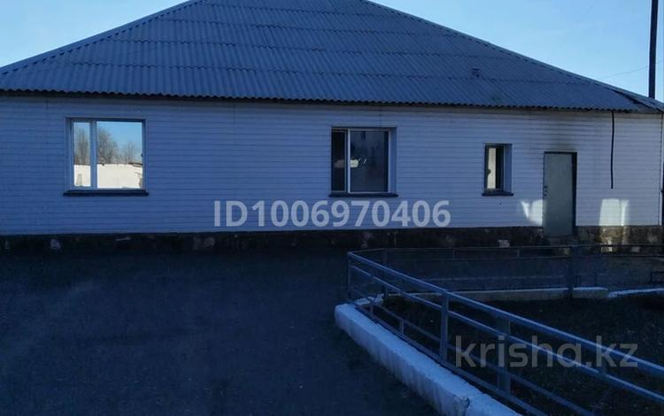 Отдельный дом · 4 комнаты · 119.7 м² · 3104 сот., Ауэзова 8 — Мечети,Магазин Асия,школа,Акимат за 70 млн 〒 в Жезказгане — фото 2