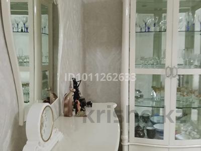 1-комнатная квартира · 60 м² · 5/9 этаж, Толеби — Толеби / ауэзова за 250 000 〒 в Алматы, Алмалинский р-н