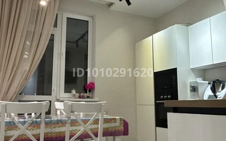 3-бөлмелі пәтер · 90 м² · 6/12 қабат, мкр Сары Арка, Тайманова 48 В, бағасы: 78 млн ₸ в Атырау — фото 2