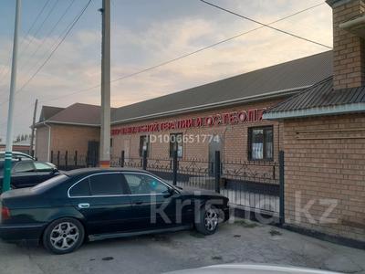 Кеңселер, дүкендер мен бутиктер, сұлулық салондары, медорталықтар мен дәріханалар, білім орталықтары, кабинеттер және жұмыс орындары, студиялар · 259.7 м², бағасы: 120 000 〒 в 