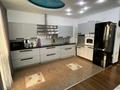 5-бөлмелі пәтер · 180 м² · 15/16 қабат, Наурызбай батыра 152, бағасы: 160 млн ₸ в Алматы, Медеуский р-н — фото 13