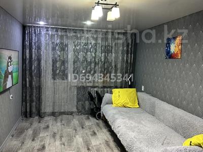 2-комнатная квартира, 47 м², 3/5 этаж, Камзина 18 — Камзина - Суворова за 18.5 млн 〒 в Павлодаре
