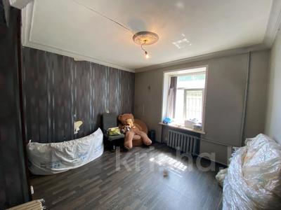 3-бөлмелі пәтер · 64.7 м² · 2/5 қабат, Нурсултана Назарбаева 64, бағасы: 18 млн ₸ в Усть-Каменогорске