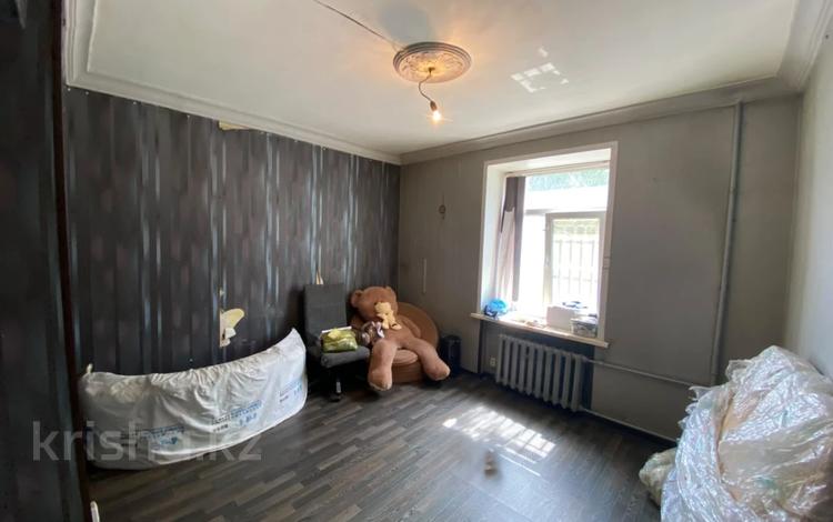 3-бөлмелі пәтер · 64.7 м² · 2/5 қабат, Нурсултана Назарбаева 64, бағасы: 18 млн ₸ в Усть-Каменогорске — фото 4